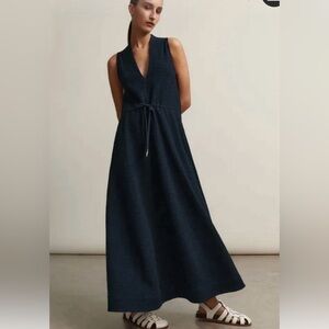 ME&EM Textured V-Neck Maxi Dress in Navy Size 12 EU40  NWT